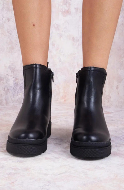 Thalina Chelsea Boots