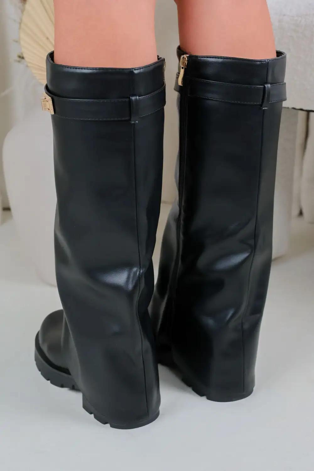 Fiora Chunky Boots