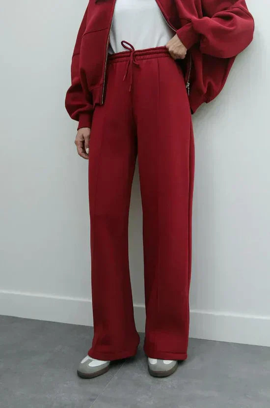 Straight fit essential